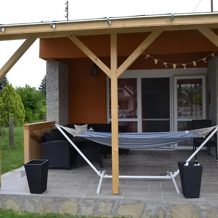Appartamento Balaton Relax Apartmanhouse *